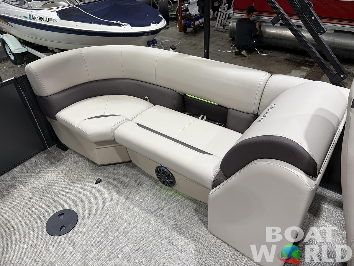 2027 Bentley Legacy 220 Navigator Quad Lounge Pontoon $42995