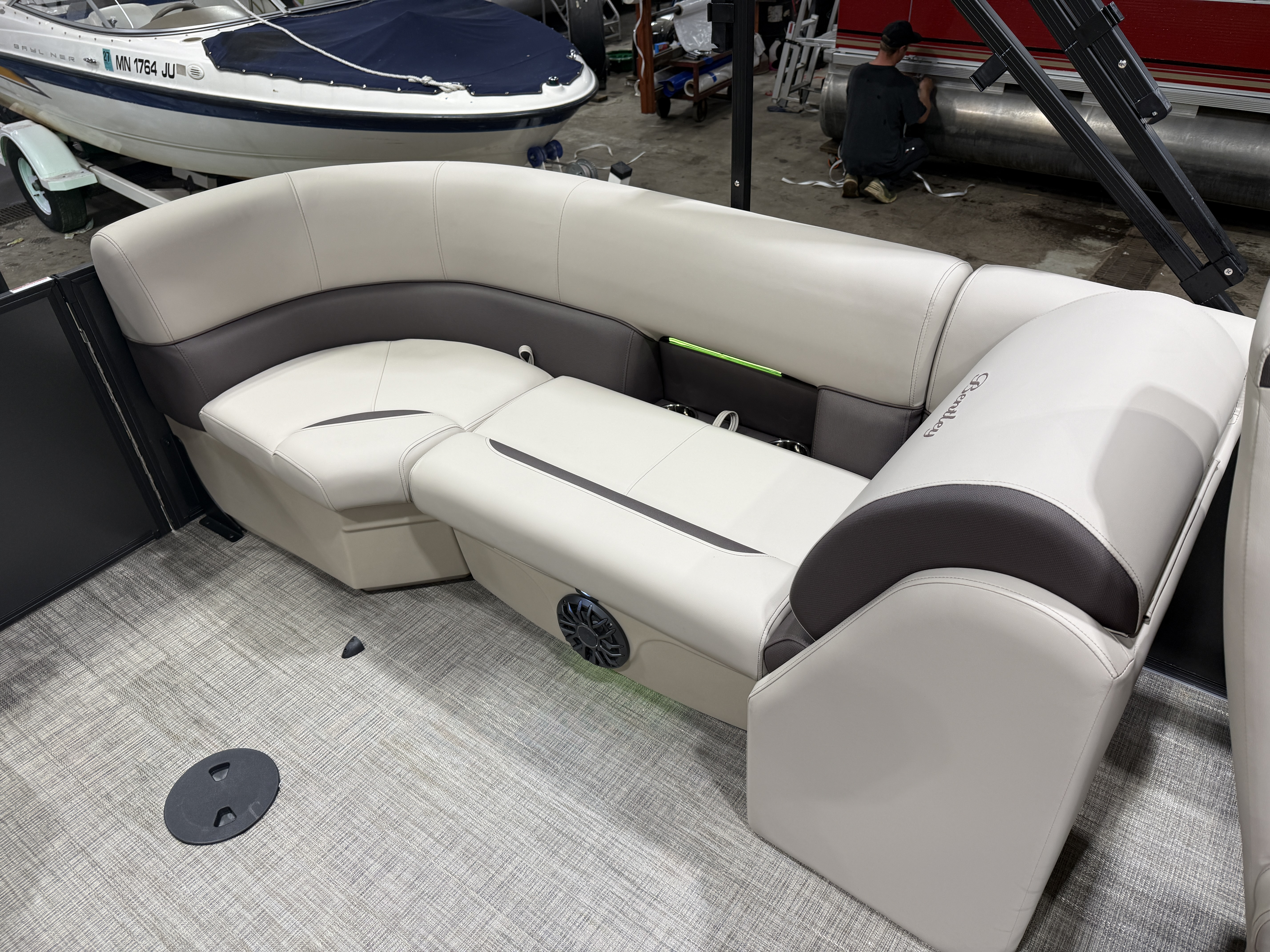 2027 Bentley Legacy 220 Navigator Quad Lounge Pontoon $42995