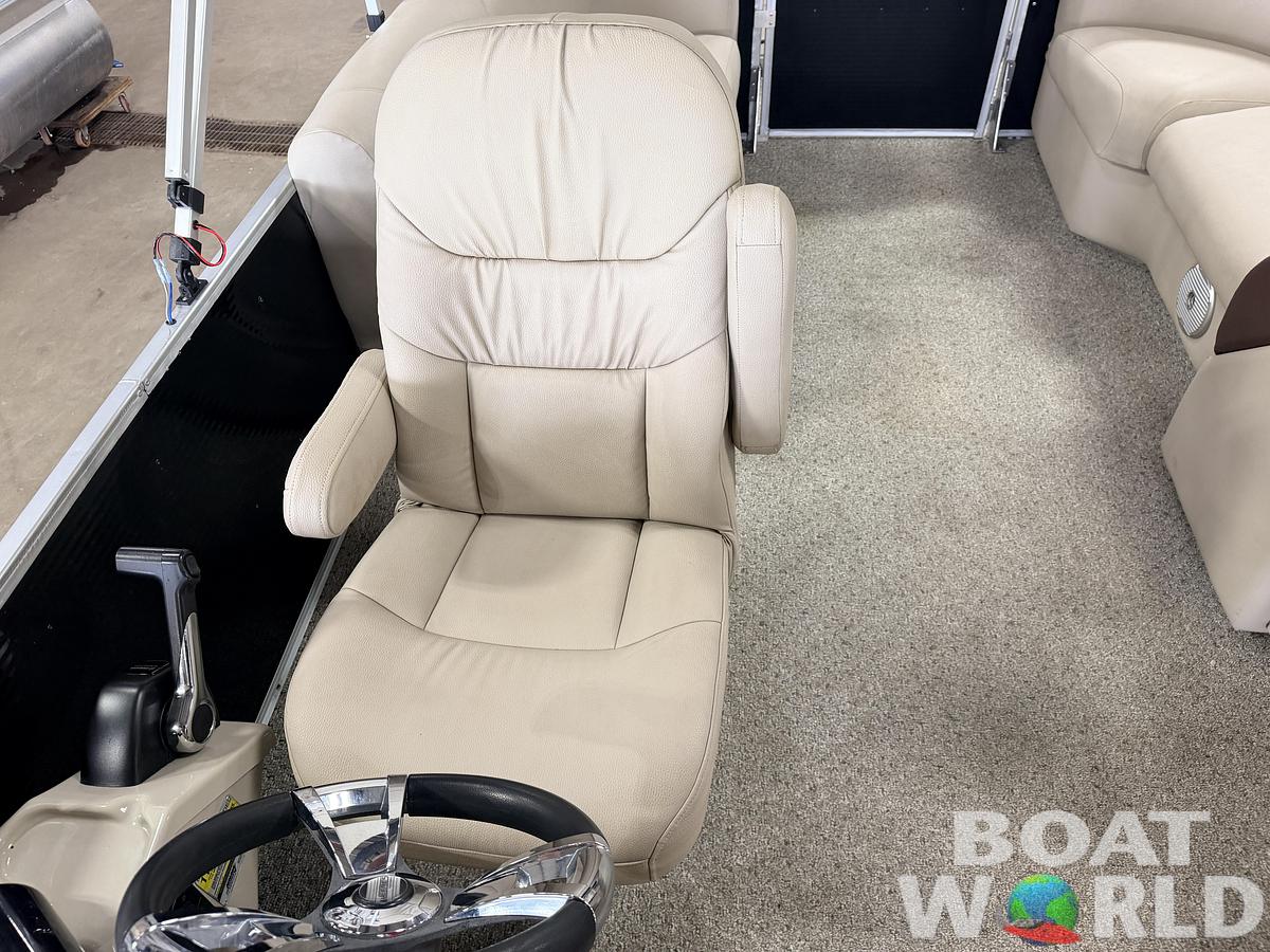 Used 2016 Weeres 220 Legacy & 90HP Yamaha 4Stroke -$19,995