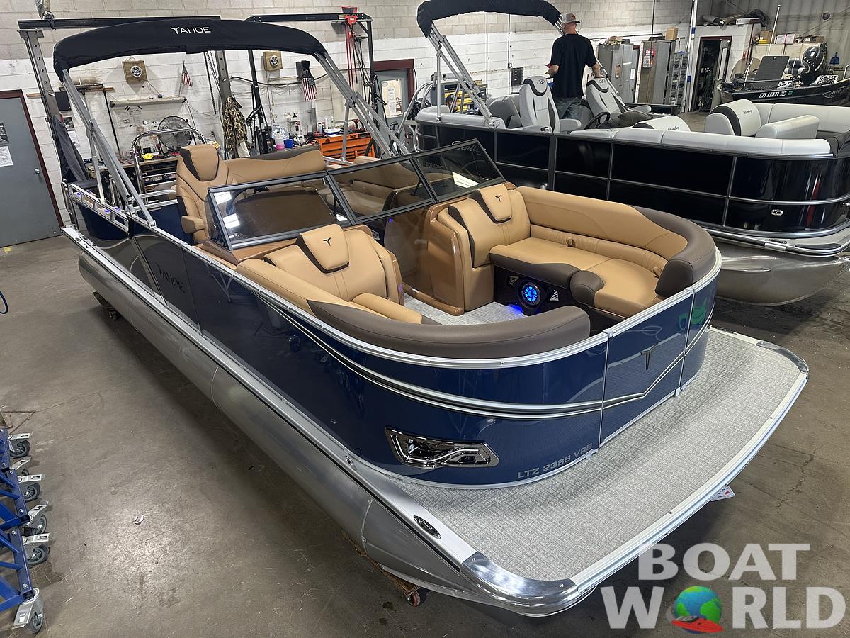 2025 Tahoe Pontoons LTZ 2385 Swingback (VRB) Windshield Tritoon & Honda 4-Stroke EFI