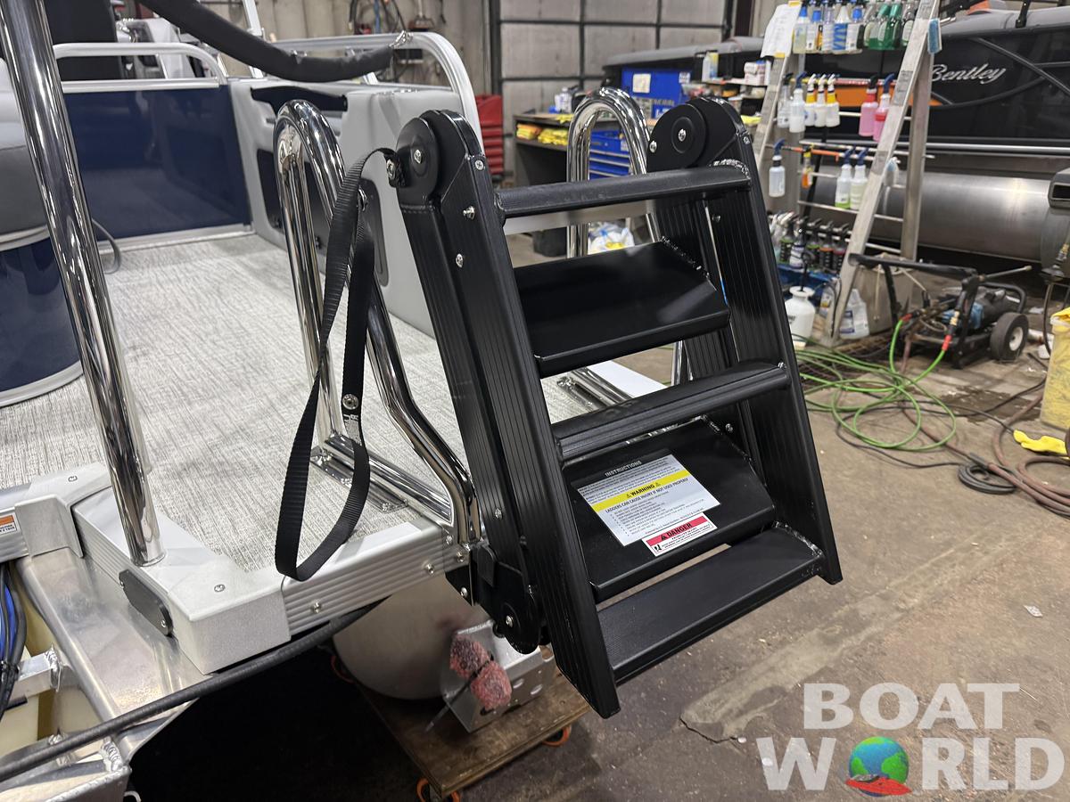 2026 Tahoe LTZ 2385 Swingback (VRB) Pontoon $38995