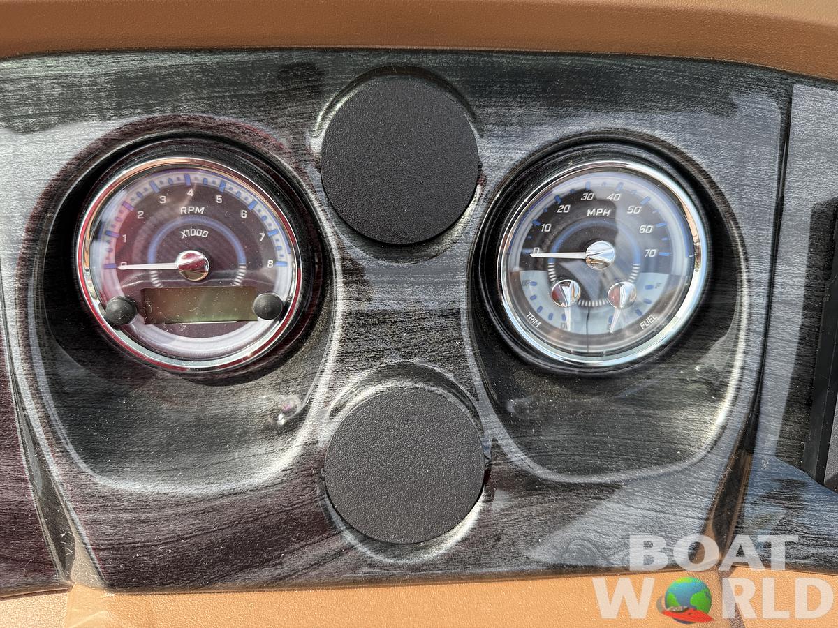 2025 Tahoe Pontoons LTZ 2385 Swingback (VRB) & Honda 4-Stroke EFI