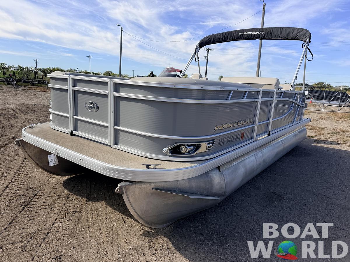 Used 2020 Princecraft Vectra 21 Rear Lounge Dinette Pontoon & 60HP Mercury 4Stroke -$24,995