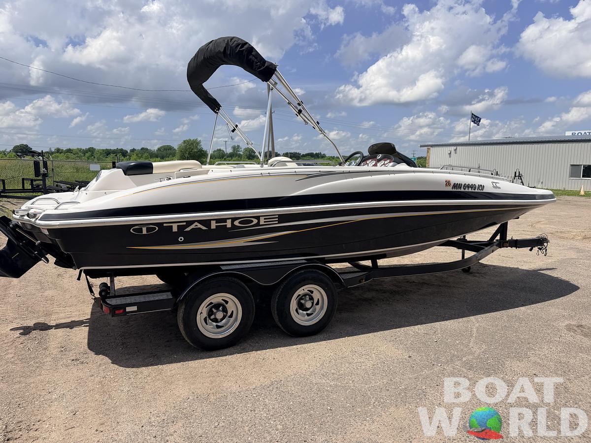 Used 2011 Tahoe 215 Xi Deck Boat & 220HP Mercruiser V8 -$17,995