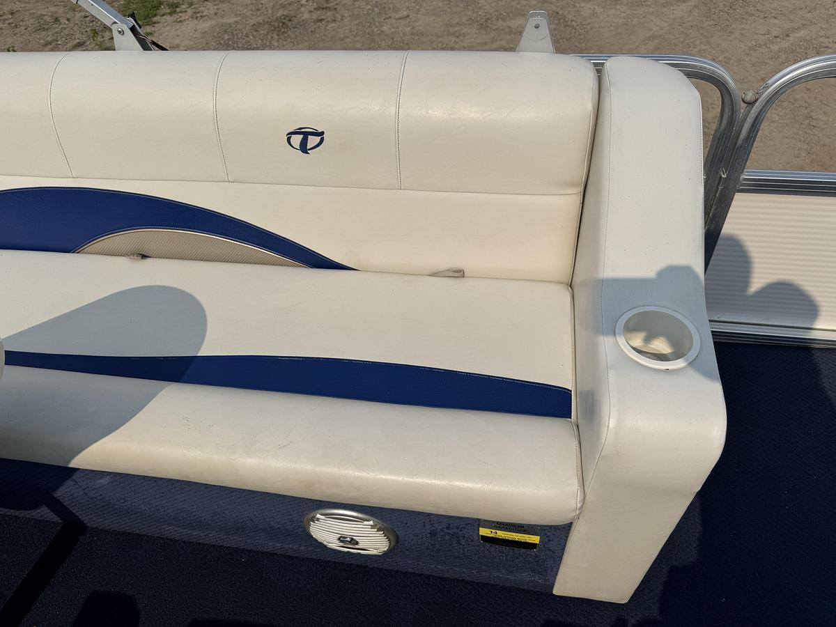 Used 2008 Tahoe Pontoons 24 Bow Fish Pontoon