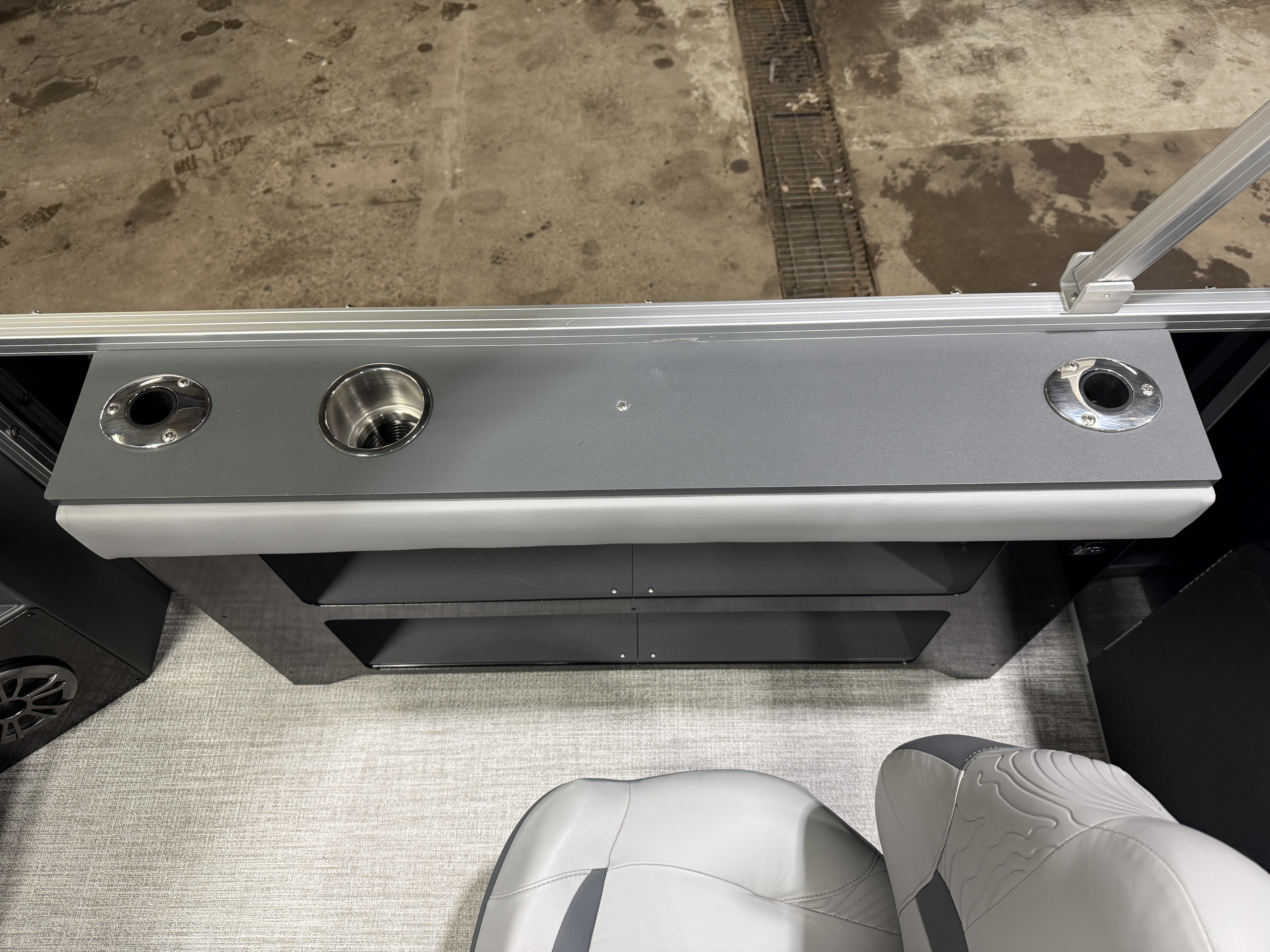 2026 Tahoe Pontoons GEOfish 2385 Rear Fish 