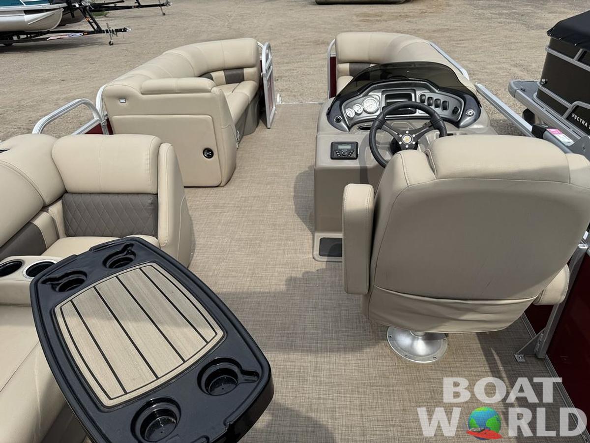 Used 2023 Sun Tracker Party Barge® 20 DLX