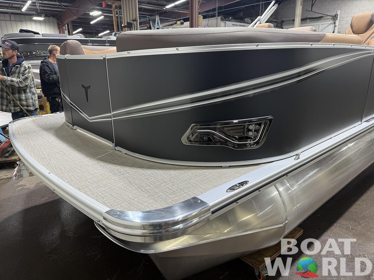 2026 Tahoe Pontoons LTZ 2385 Quad Lounge Shift SS
