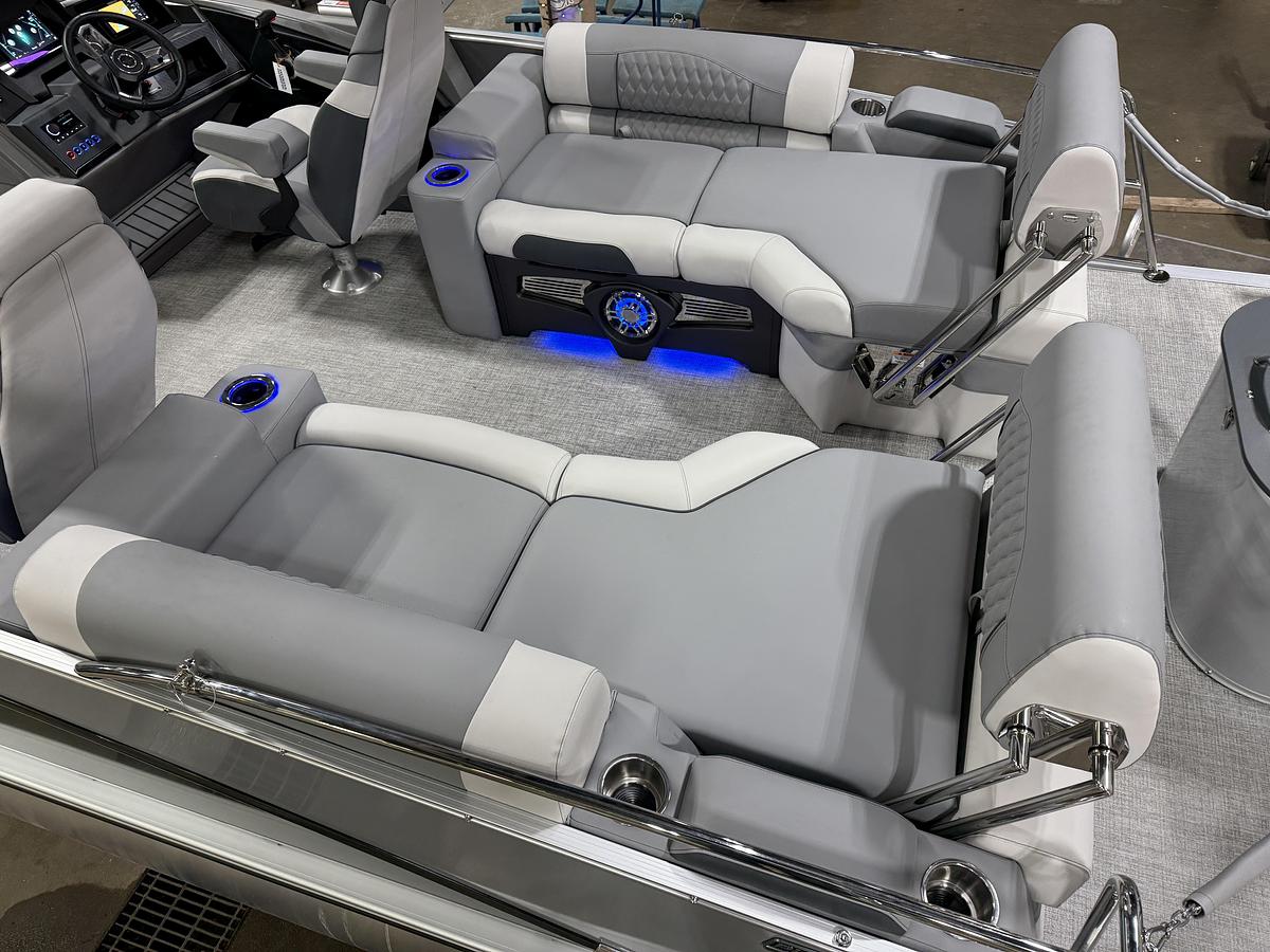2025 Tahoe Pontoons Cascade 2385 Quad Lounge Shift SS Tritoon & Honda 225HP Outboard