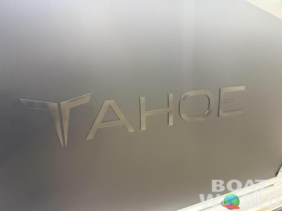 2026 Tahoe Pontoons LTZ 2385 Elite Windshield Tritoon