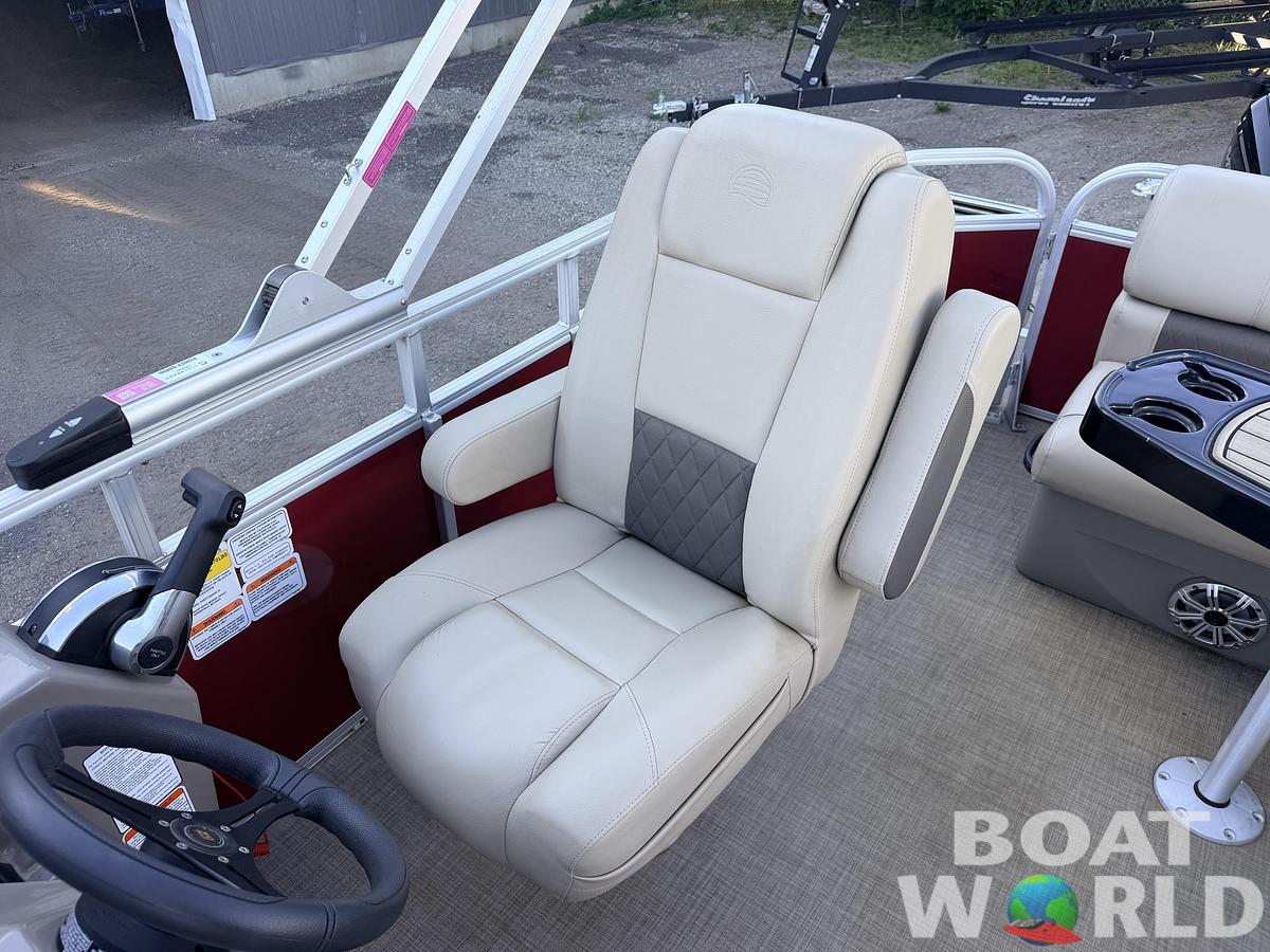 Used 2023 Sun Tracker Party Barge 20 DLX & 90HP Mercury 4Stroke -$27,995