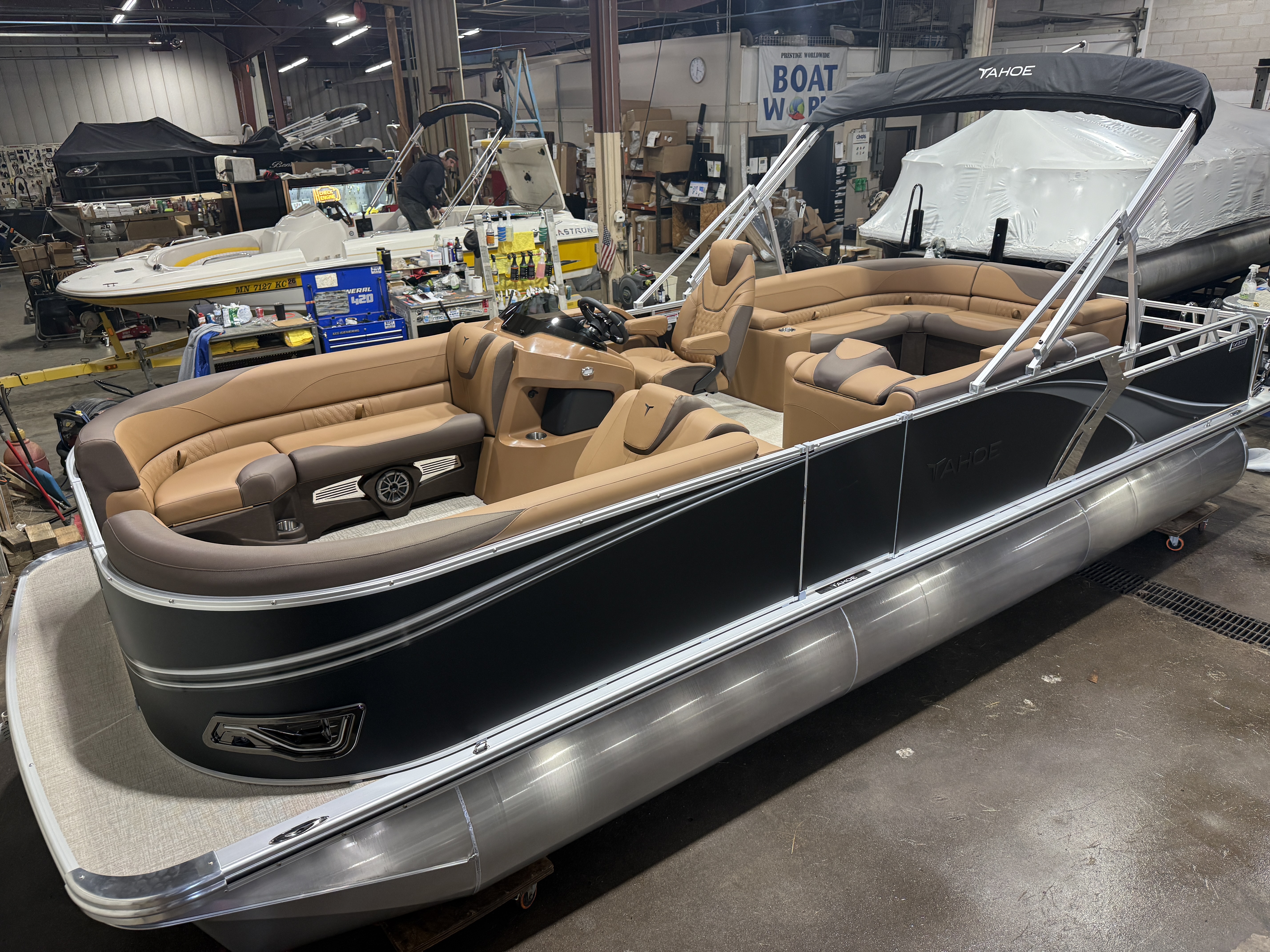 2026 Tahoe Pontoons LTZ 2385 Elite Cruise & Honda 4-Stroke EFI