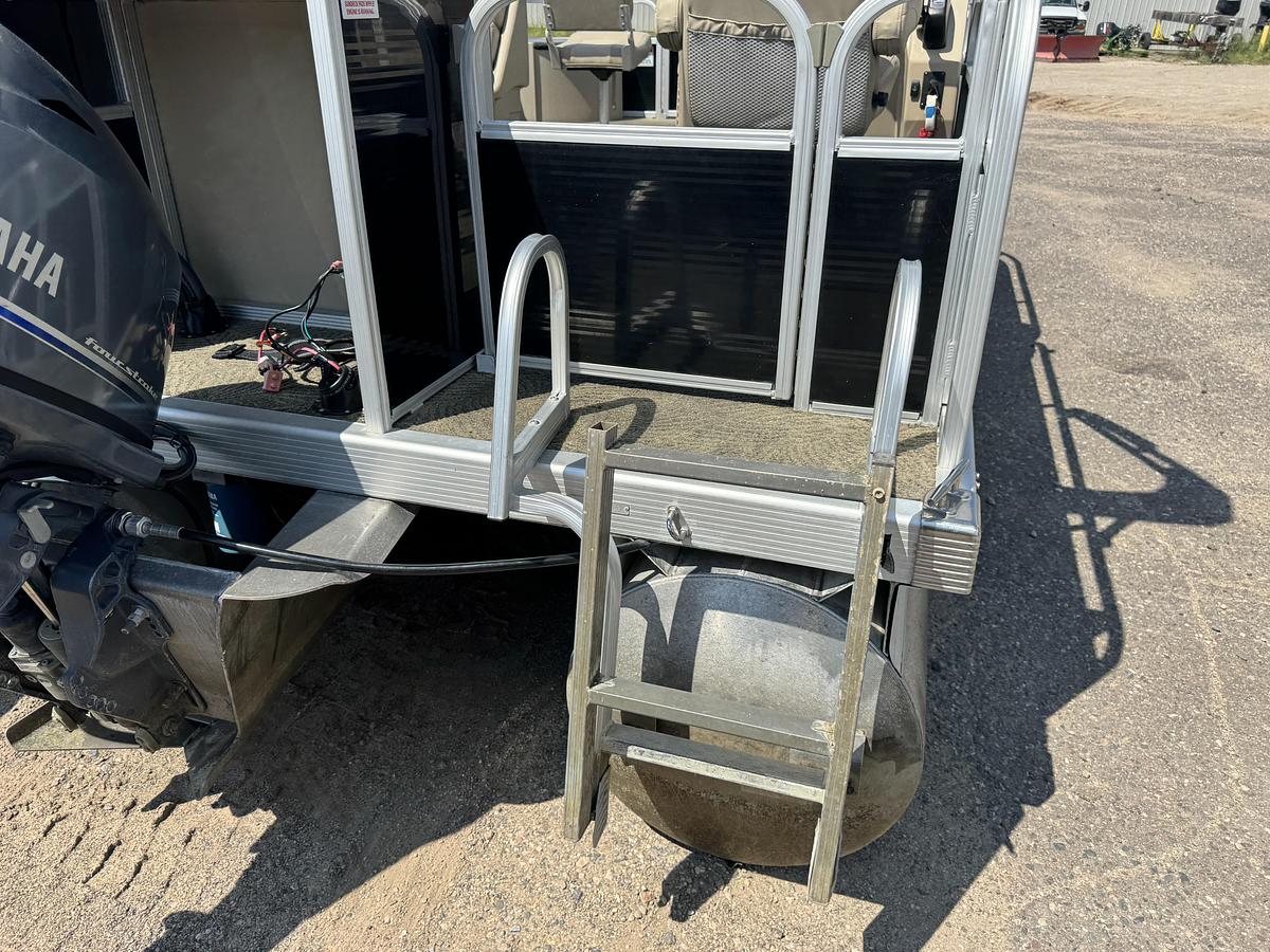 Used 2013 Bennington 17SF