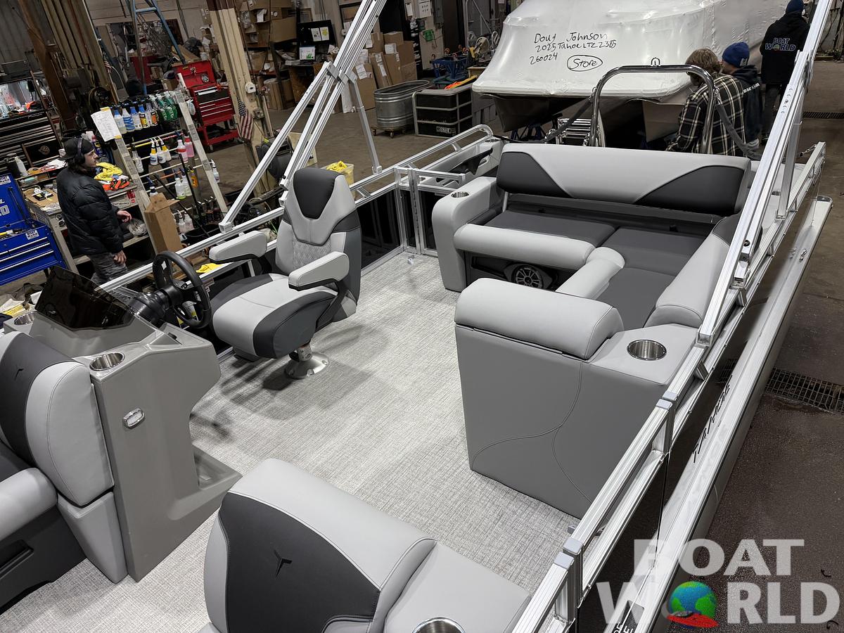 2026 Tahoe Pontoons Sport 2180 Swingback (VRB) 