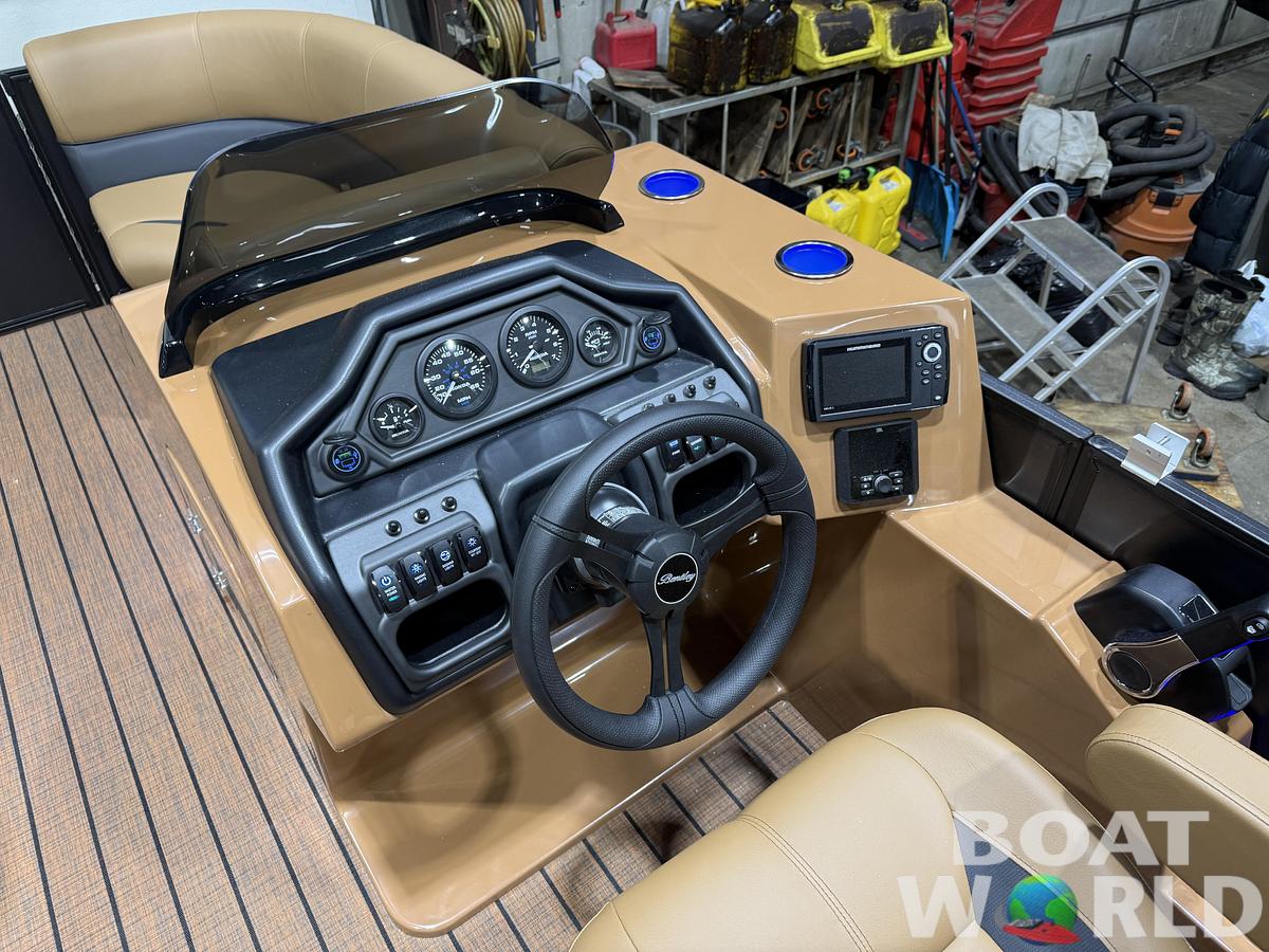 2026 Bentley Legacy 200 Swingback Pontoon $40995