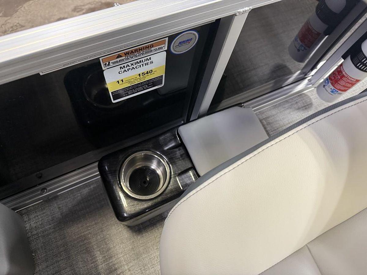 2025 Tahoe Pontoons Sport 2385 Rear Fish & Honda 4-Stroke EFI