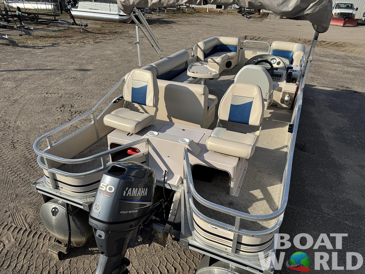 Used 2009 Weeres Family Fish Deluxe 220 Pontoon