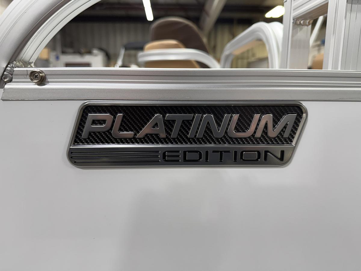 2025 Tahoe Pontoons LTZ 2385 Swingback (VRL) & Honda 4-Stroke EFI