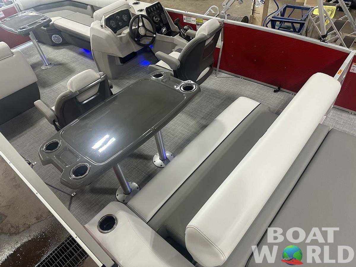 2025 Princecraft Vectra 23 RL SS Swingback Pontoon & Mercury 4-Stroke EFI