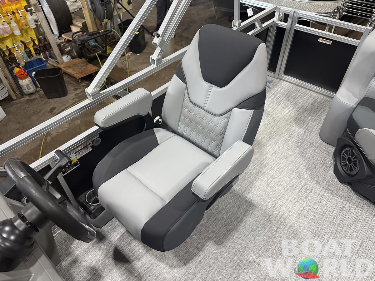 2027 Tahoe Sport CRB 2180 Cruise Rear Bench Pontoon $30995
