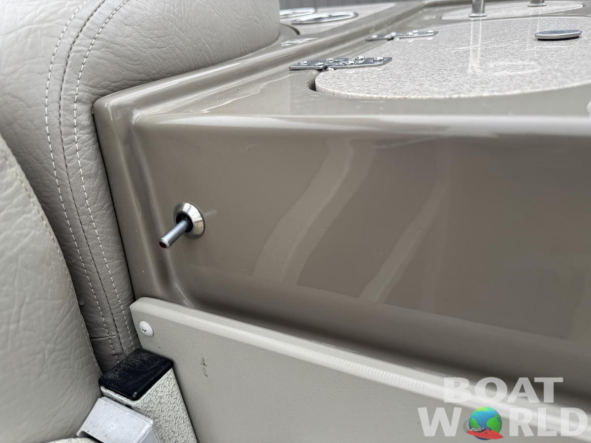 Used 2013 Premier 250 Intrigue Pontoon with 140HP Suzuki Fourstroke EFI