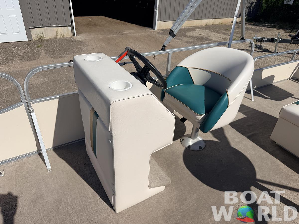 Used 2006 Elete 2021 Party Fish & 50HP Yamaha - $9,995