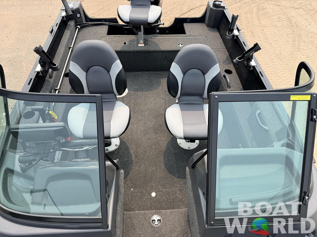 Used 2017 Alumacraft Competitor 165 Sport & 90HP Suzuki 4Stroke -$24,995