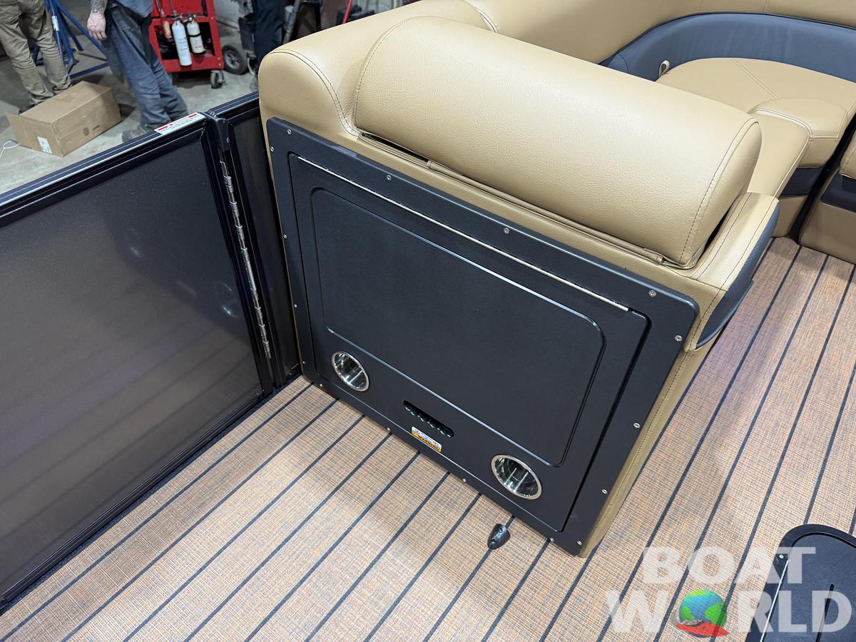 2026 Bentley Elite 223 Admiral Quad Lounge Tritoon $63995