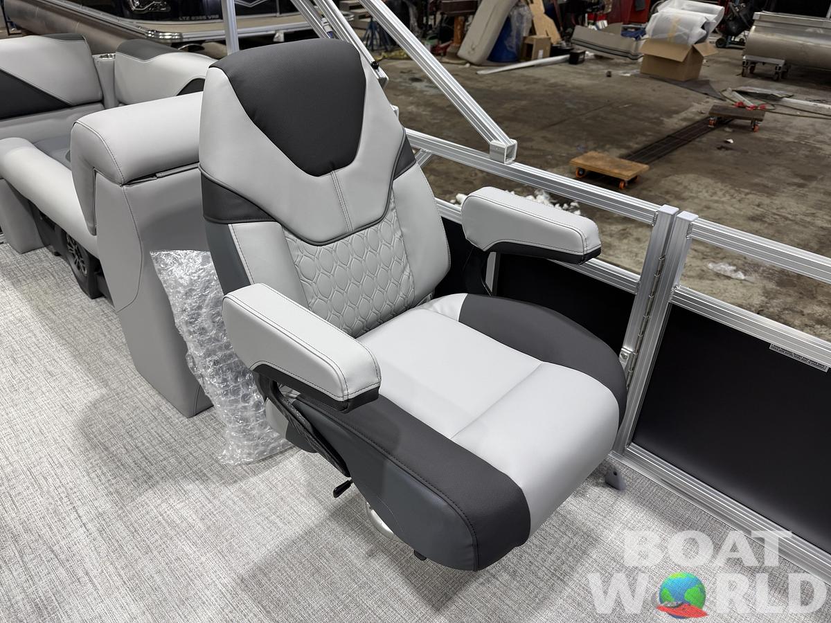 2026 Tahoe Pontoons Sport 2180 Quad Lounge
