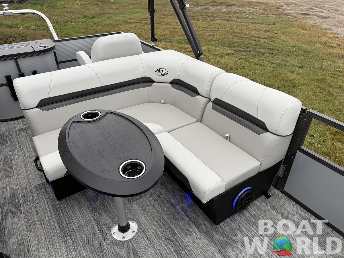 2025 Montego Bay 8522 Fish & Cruise Tritoon & Honda 150HP 4-Stroke EFI