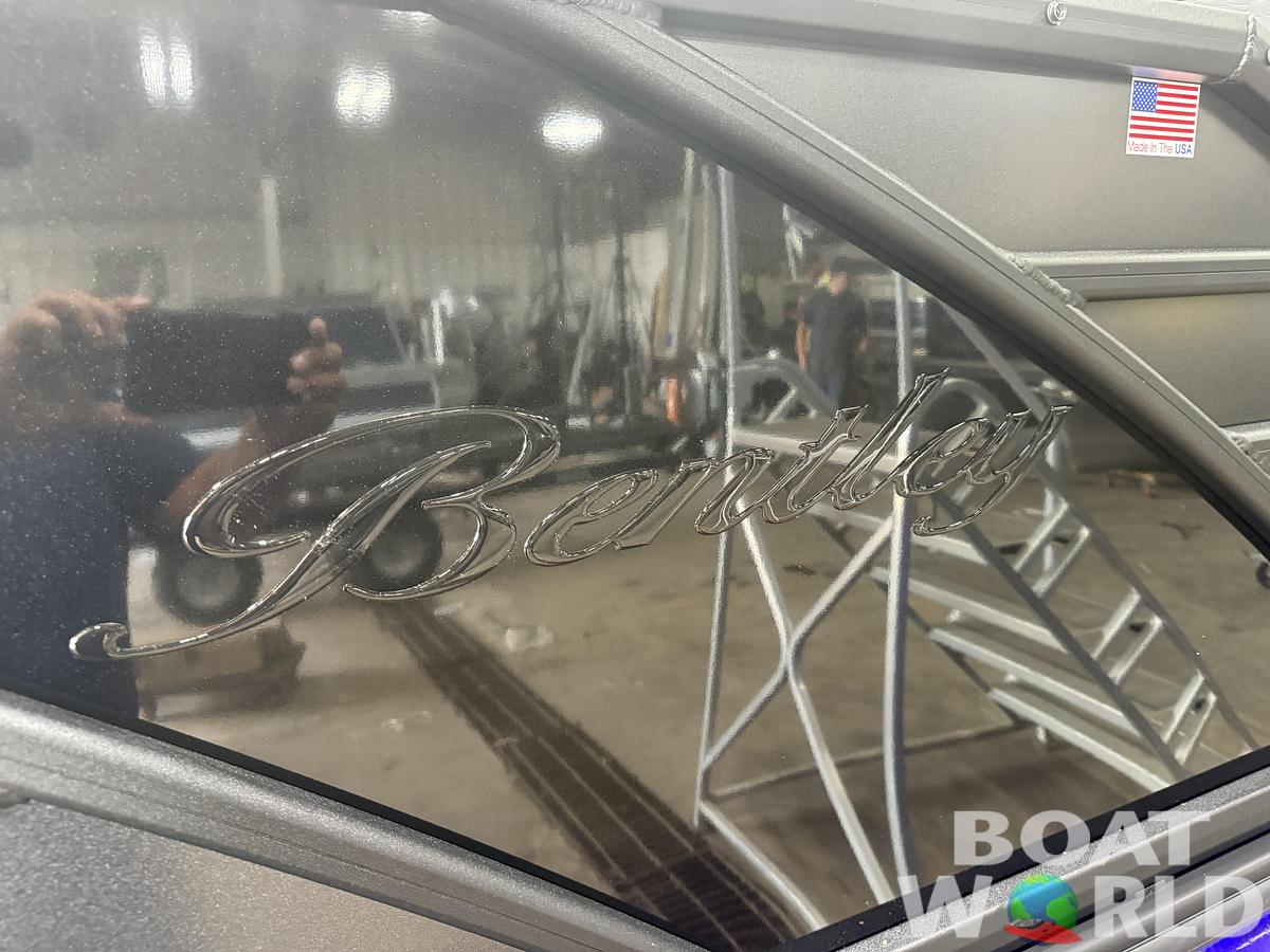 2026 Bentley Elite 223 Quad Swingback QSB Tritoon $64995