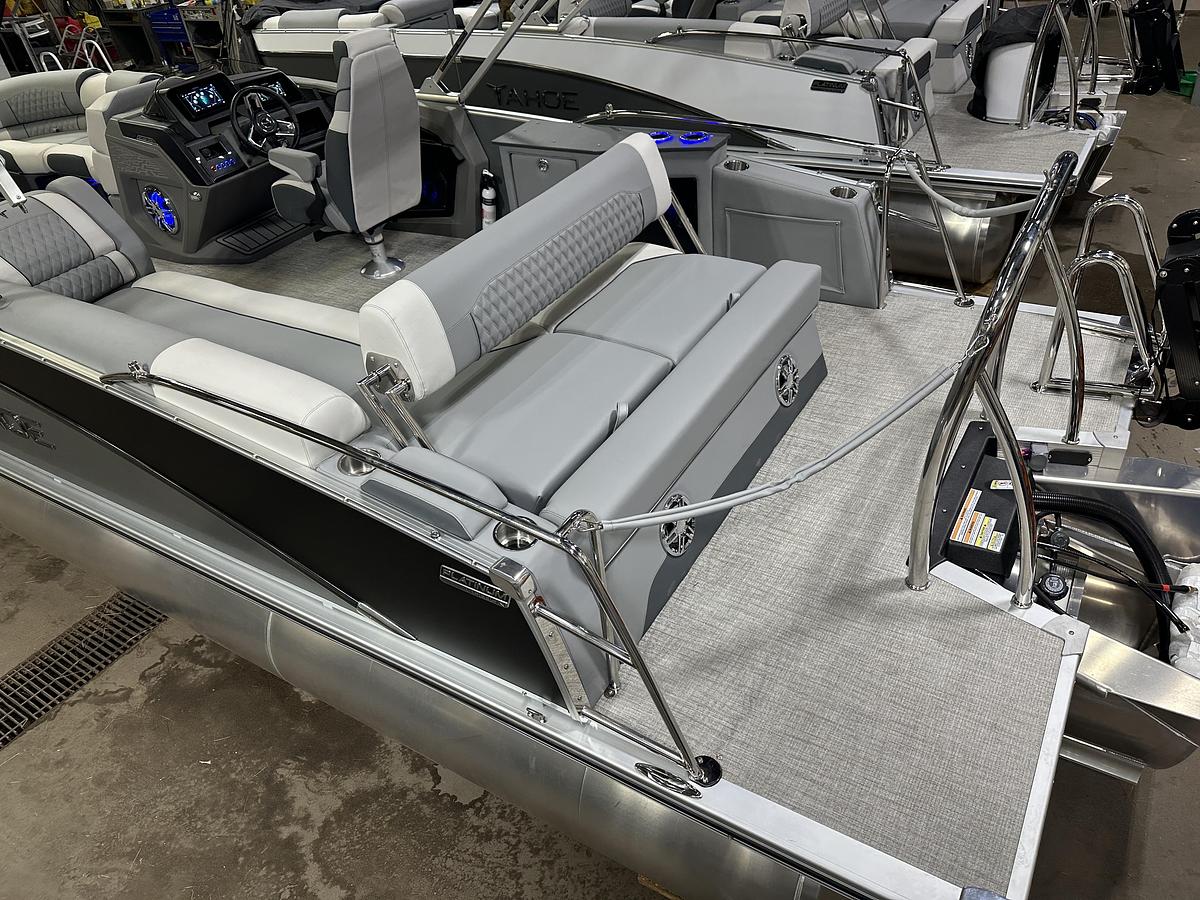 2025 Tahoe Pontoons Cascade 2385 Cruise Rear Bench Tritoon & Honda 225HP 4-Stroke EFI
