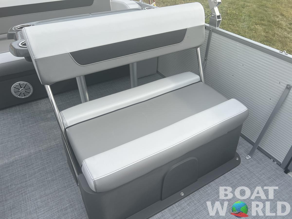 2026 Princecraft Vectra 23 RL Dinette Swingback Pontoon 