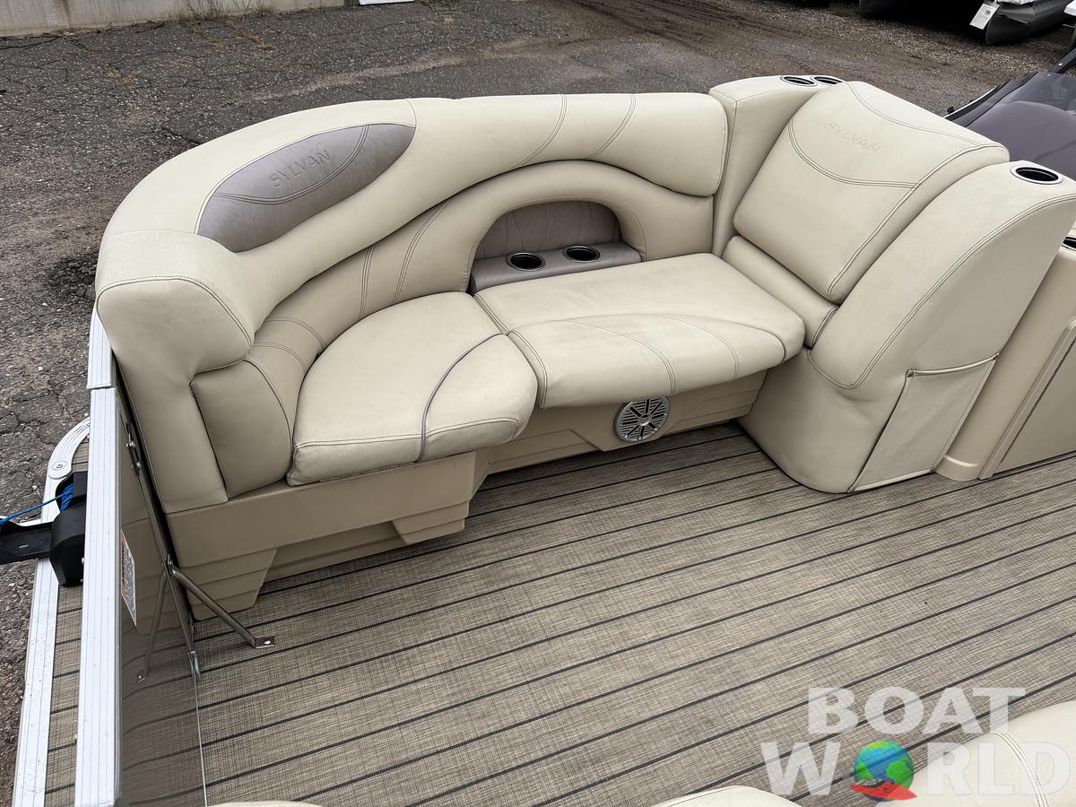 Used 2018 Sylvan Mirage 820 Cruise