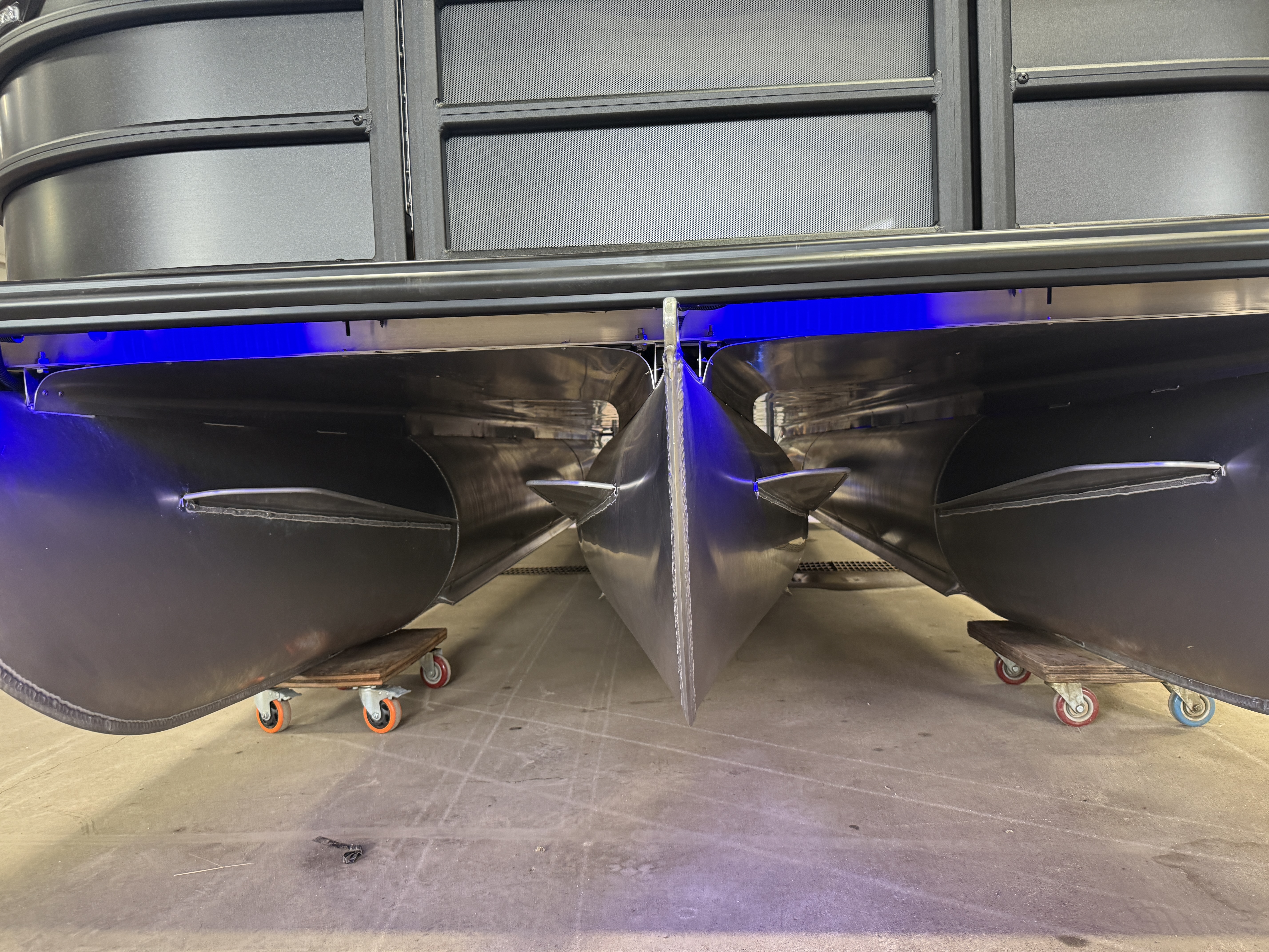 2026 Bentley Pontoons Elite 223 Admiral Quad Lounge Tritoon