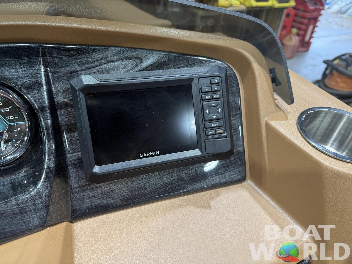 2027 Tahoe LTZ 300HP QLS 2585 Tritoon $71,995