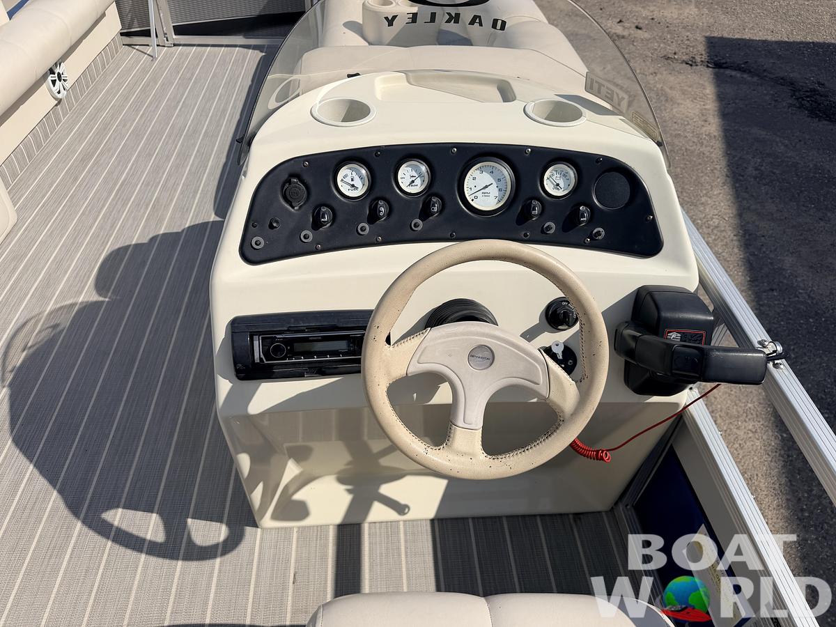 Used 2000 Bennington 2275 LX & 50HP Mercury 4Stroke -$12,995