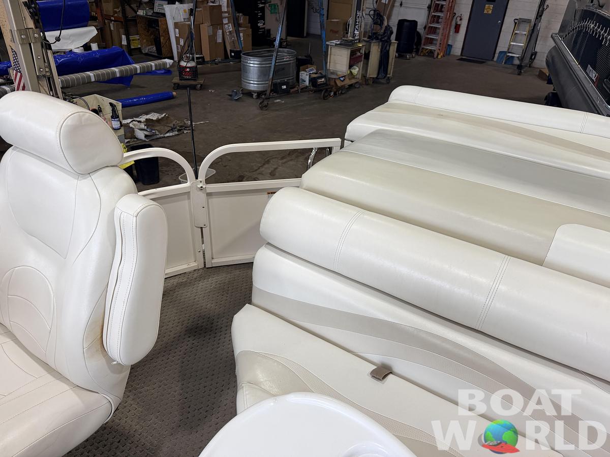 Used 2004 Starcraft 226 Elite & 50HP Mercury 4Stroke EFI -$14,995