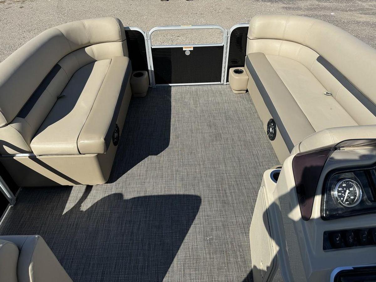 Used 2020 Sweetwater SW 2086 Cruise Pontoon with 70HP Yamaha 4-S EFI