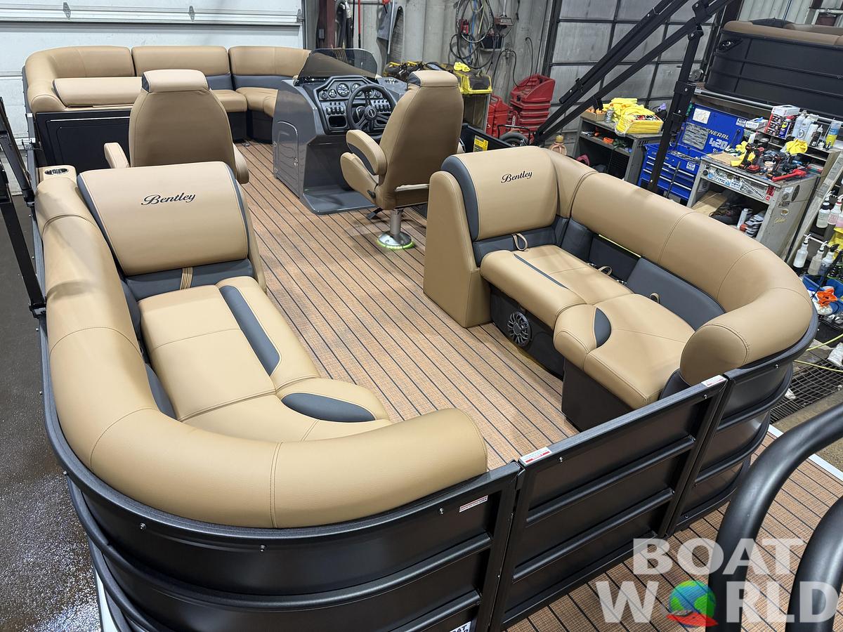 2027 Bentley Legacy 220 Navigator Quad Lounge Pontoon $43995
