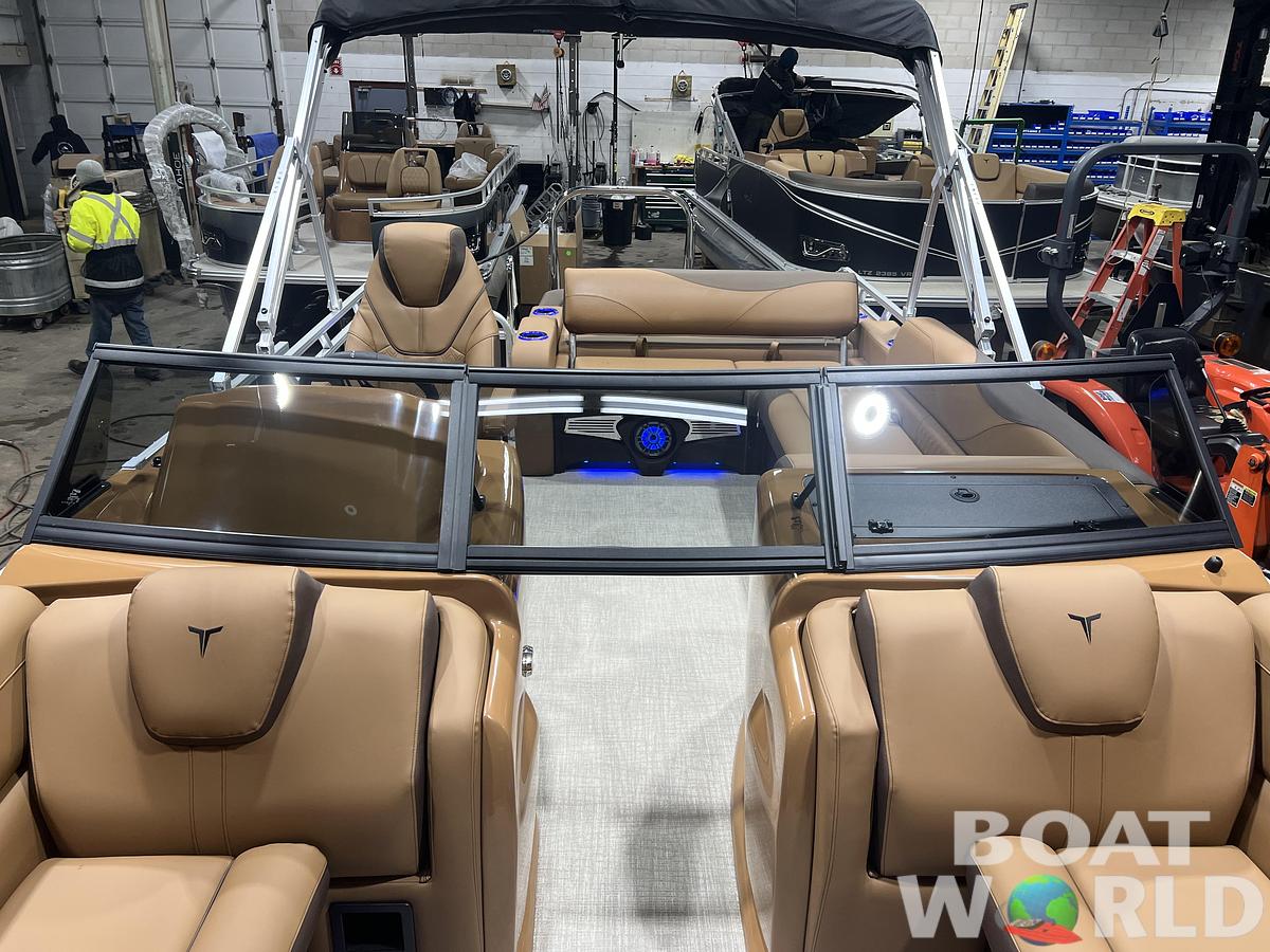 2026 Tahoe Pontoons LTZ 2385 Swingback (VRB) Windshield Tritoon