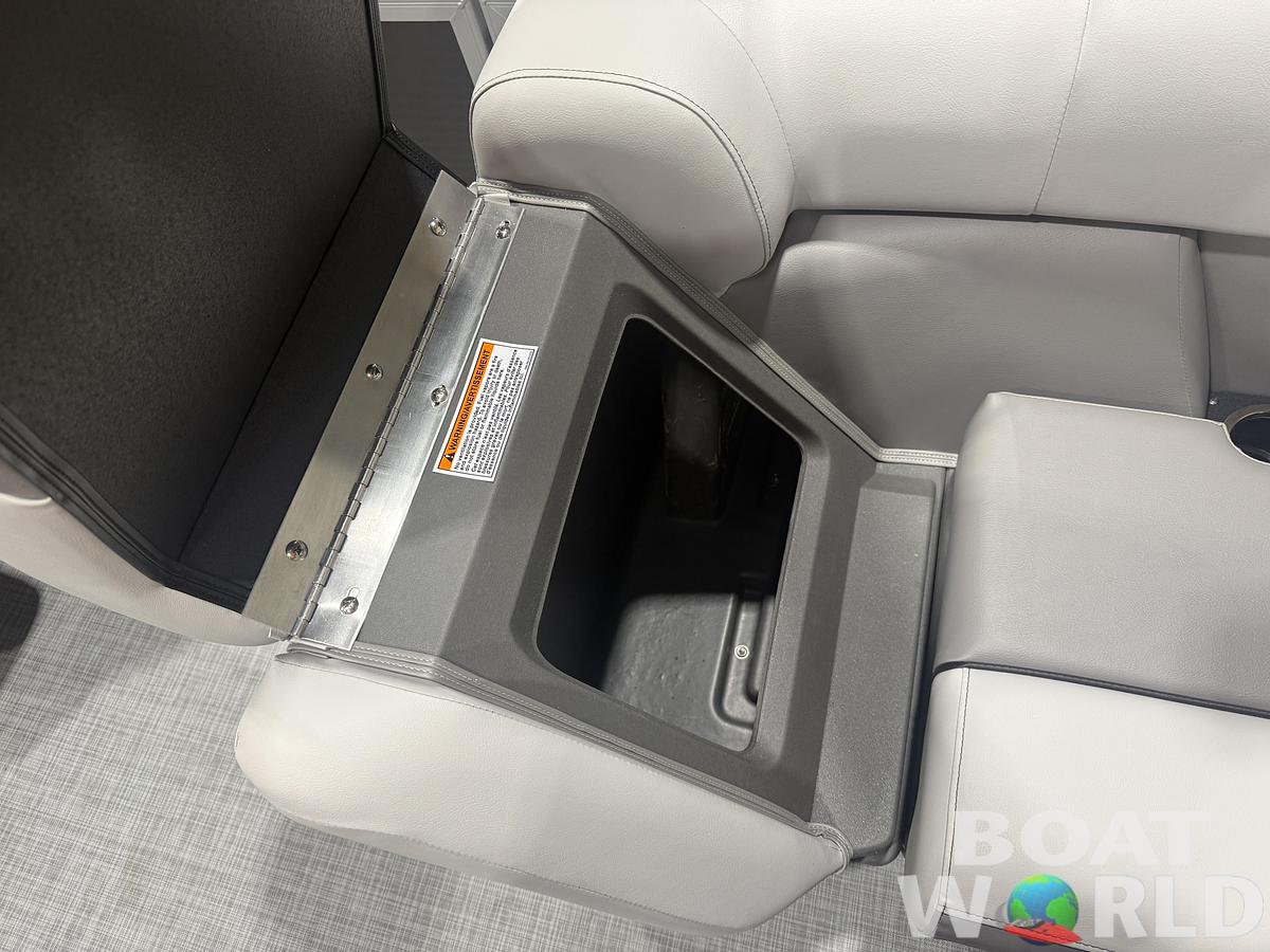 2026 Princecraft Vectra 23 RL SS Swingback Tritoon