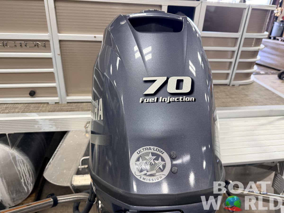 Used 2014 Bennington 2375RL & 70HP Yamaha 4Stroke - $21,995