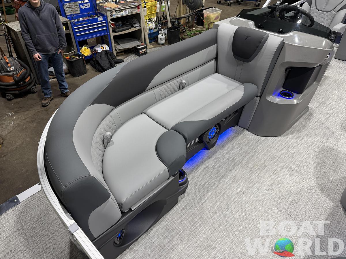 2026 Tahoe Pontoons LTZ 2385 Swingback (VRB) Tritoon