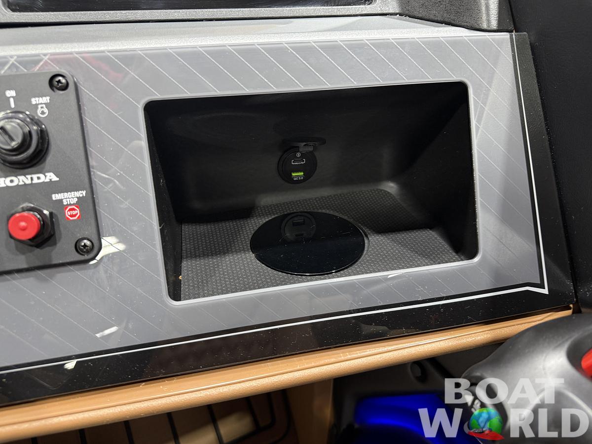 2026 Tahoe Cascade 2385 Quad Lounge Shift SS Tritoon $73995