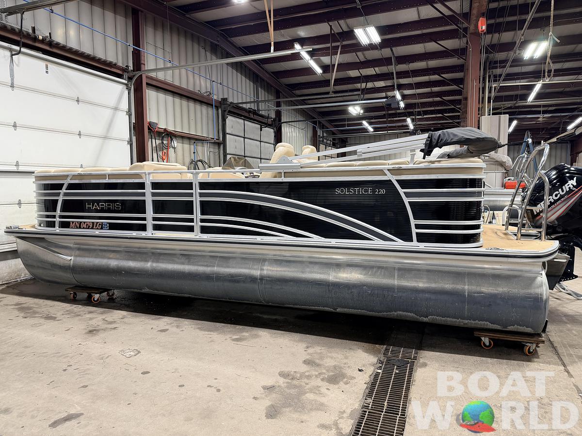 Used 2015 Harris 220 Solstice Pontoon