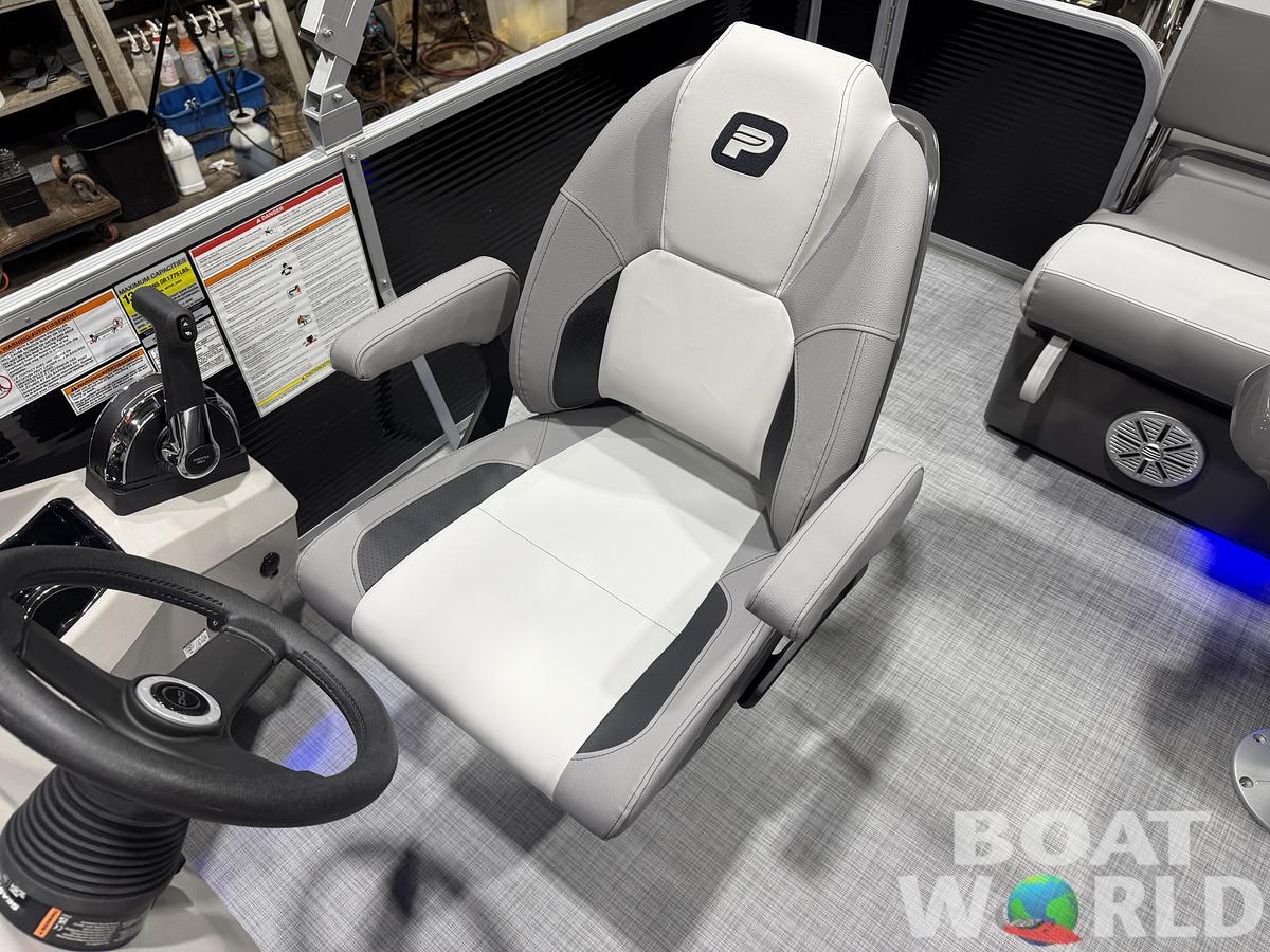 2026 Princecraft Vectra 23 RL SS Swingback Tritoon 