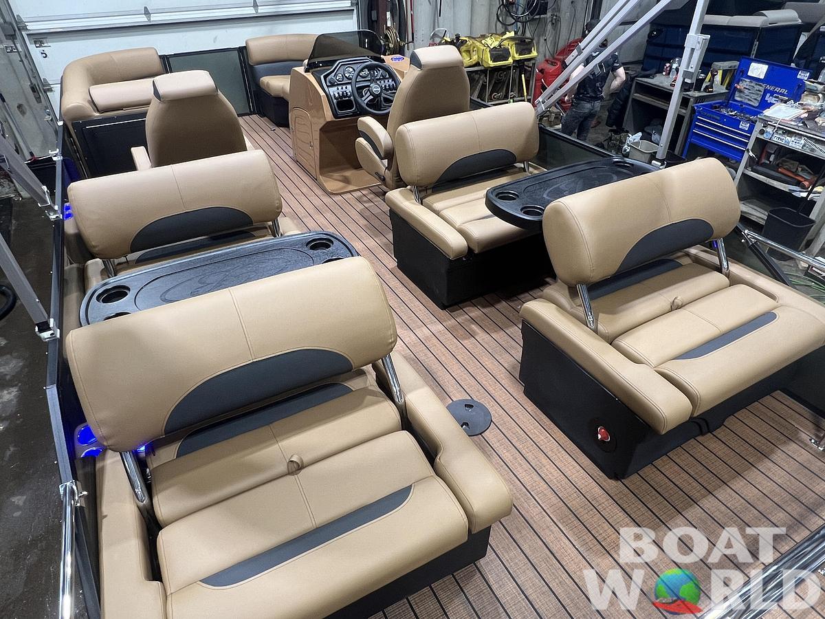 2026 Bentley Legacy 220 QSB Swingback $43995