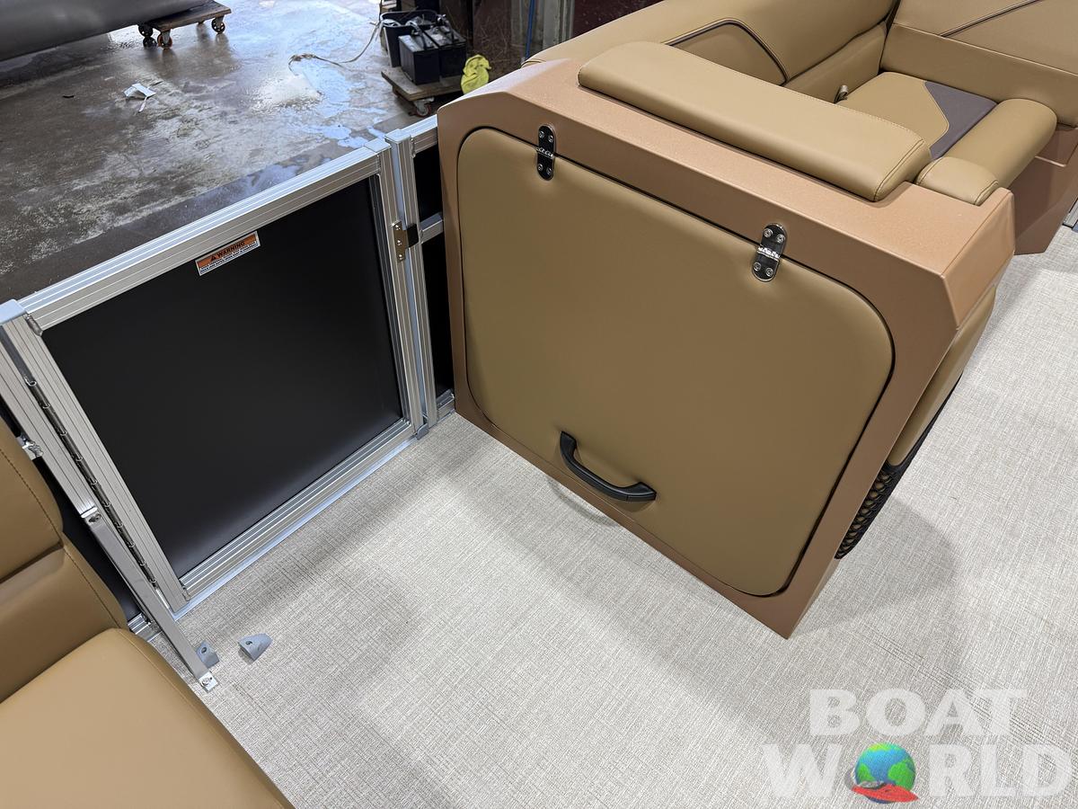 2027 Tahoe Sport 2385 Rear Fish Tritoon $53995