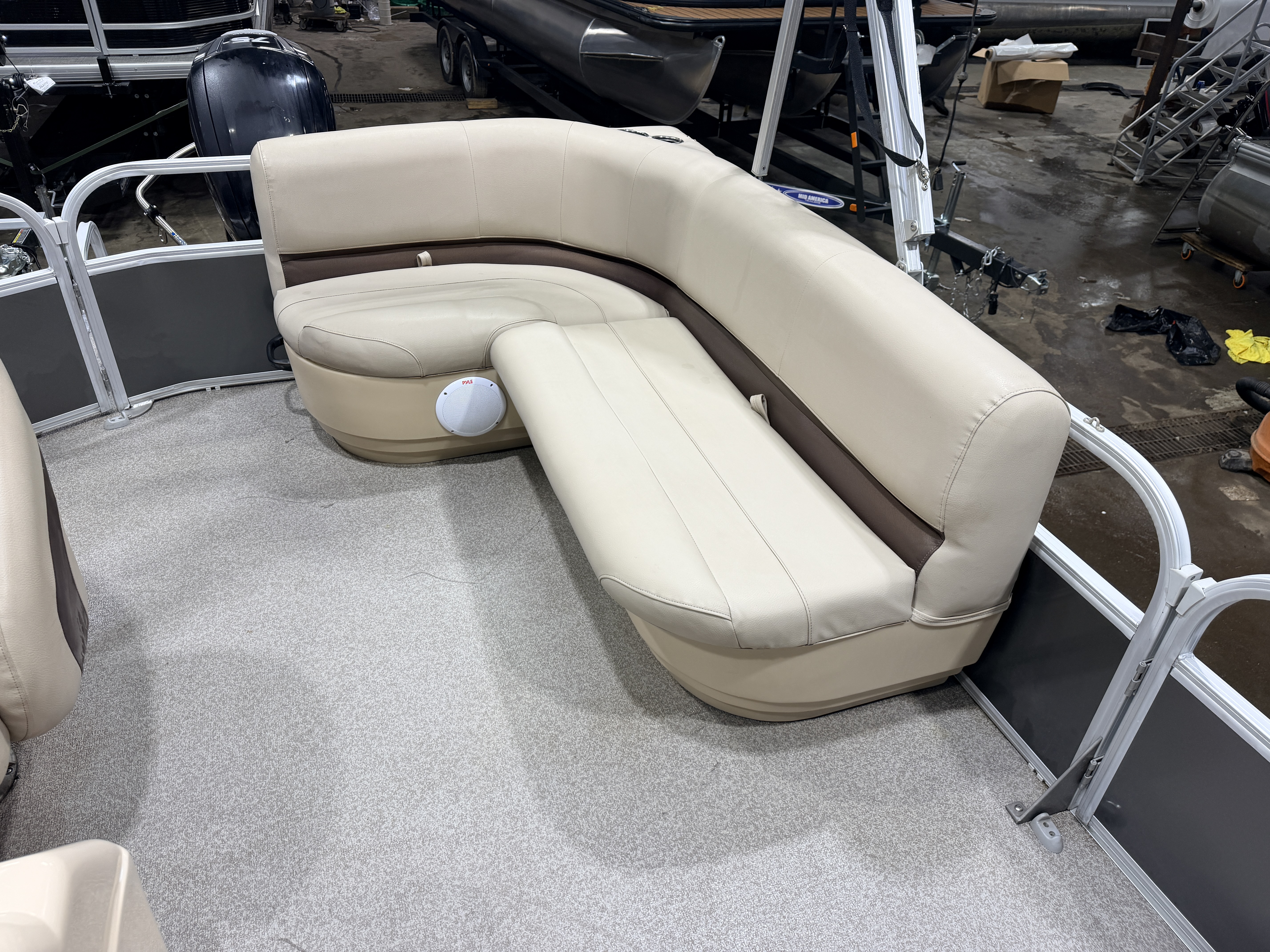 Used 2019 Sun Tracker Party Barge 18 DLX & 75HP Mercury 4Stroke -$21,995